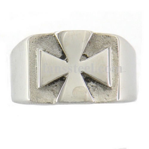 FSR01W67 Maltese Cross Signet Ring 